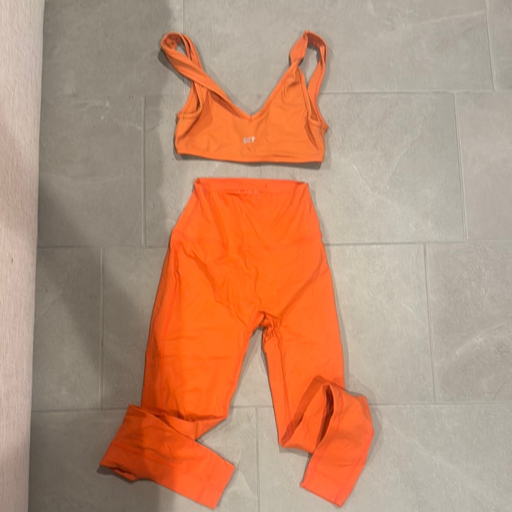 SET Active Bright Orange Workout Set
